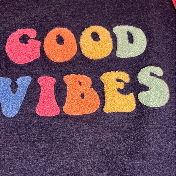 Wildfox Good Vibes pullover sweatshirt women’s Size M navy multi colored - Picture 3 of 9